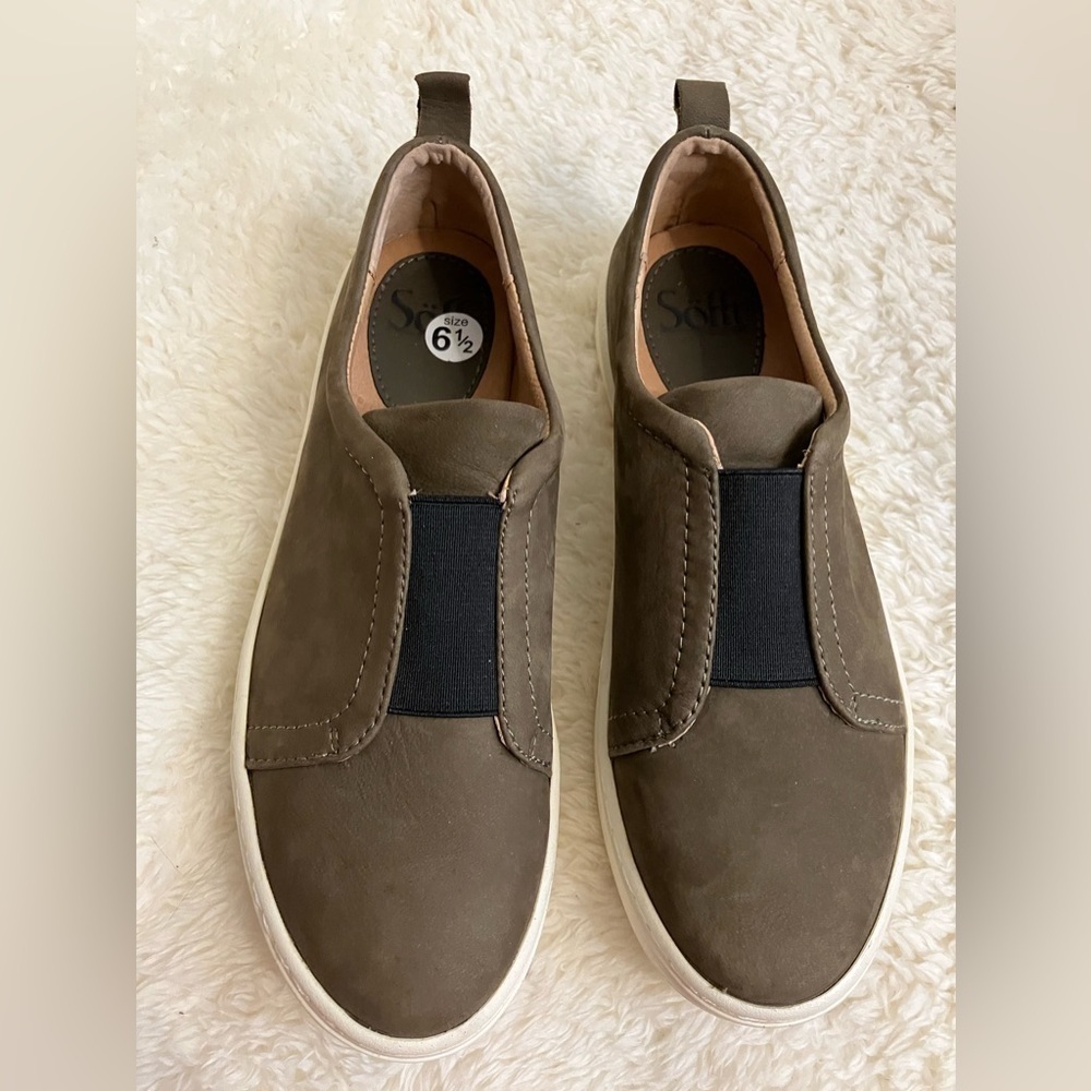 EUC Sofft Olive Green Slip-on Flats Arch Support Leather Size 6.5 - Picture 4 of 8